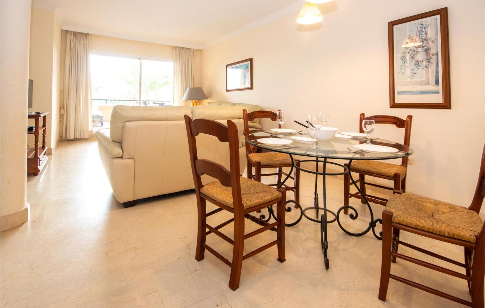 Beautiful Apartment In Marbella-Elviria ภายนอก รูปภาพ