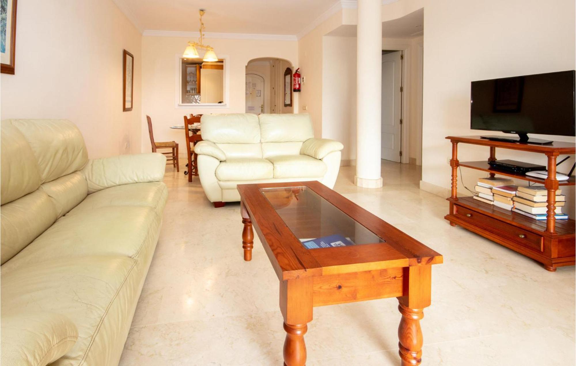 Beautiful Apartment In Marbella-Elviria ภายนอก รูปภาพ