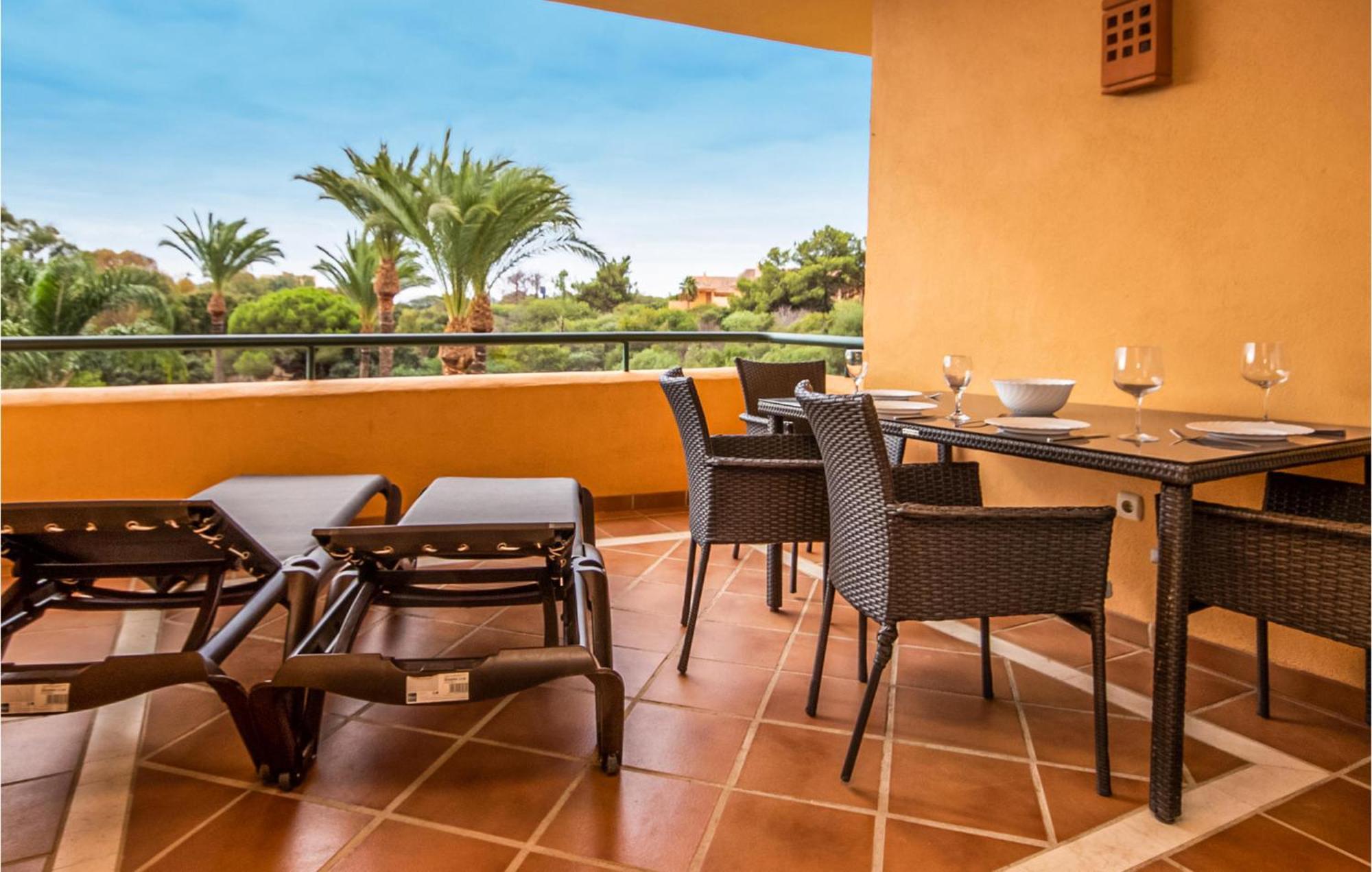 Beautiful Apartment In Marbella-Elviria ภายนอก รูปภาพ